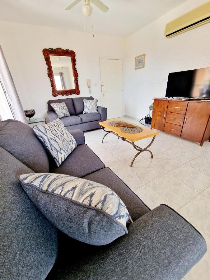 Emma'S Place, 2 Bedroom Apartment With Pool View Pafos Zewnętrze zdjęcie