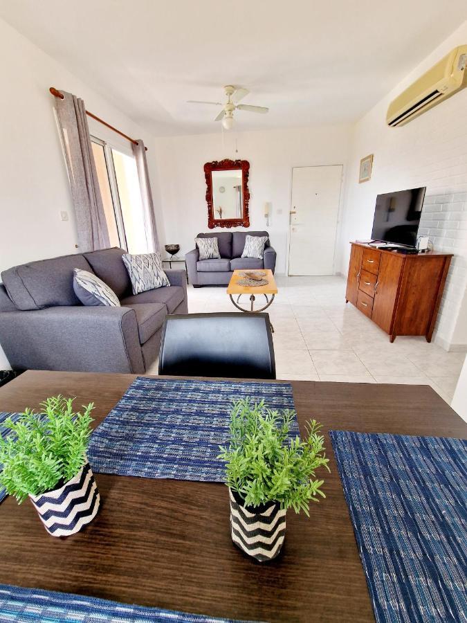 Emma'S Place, 2 Bedroom Apartment With Pool View Pafos Zewnętrze zdjęcie